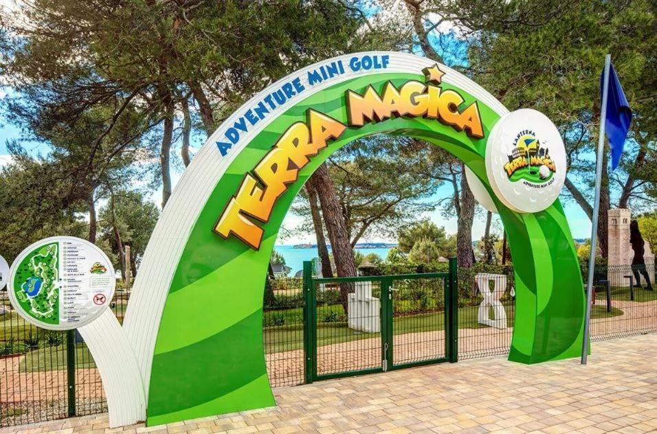 Easyatent Bungalow Tent Lanterna Červar-Porat Exteriér fotografie