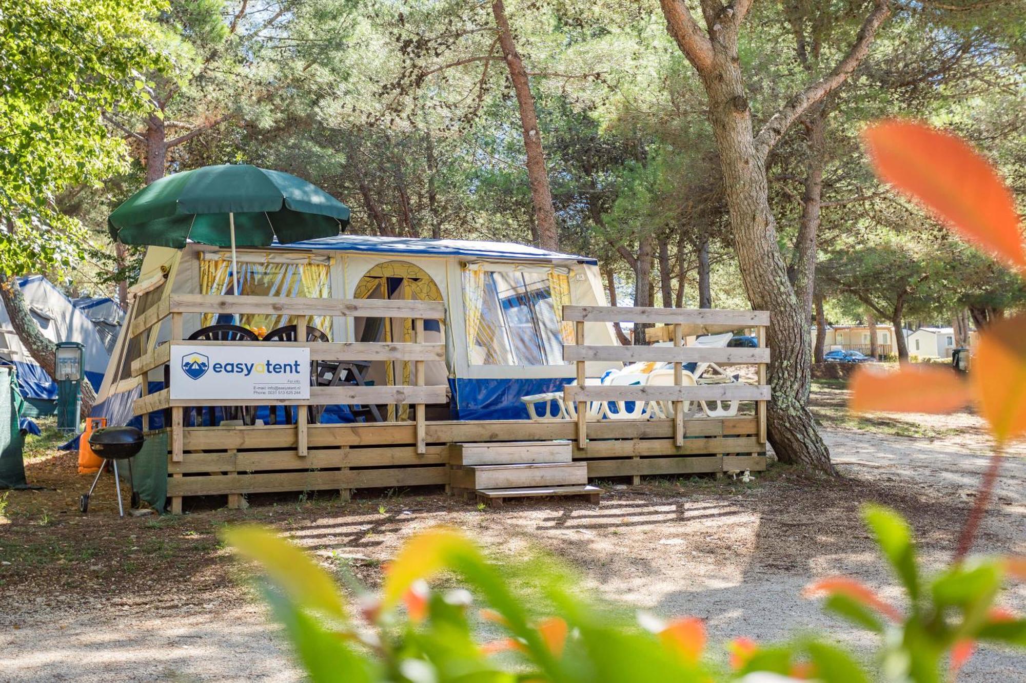 Easyatent Bungalow Tent Lanterna Červar-Porat Exteriér fotografie