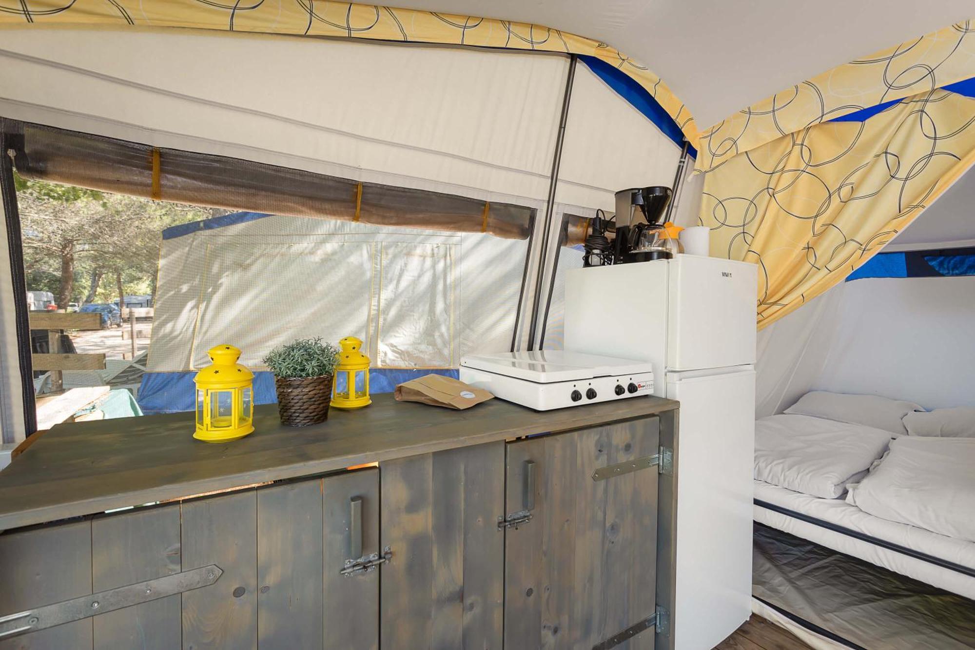 Easyatent Bungalow Tent Lanterna Červar-Porat Pokoj fotografie
