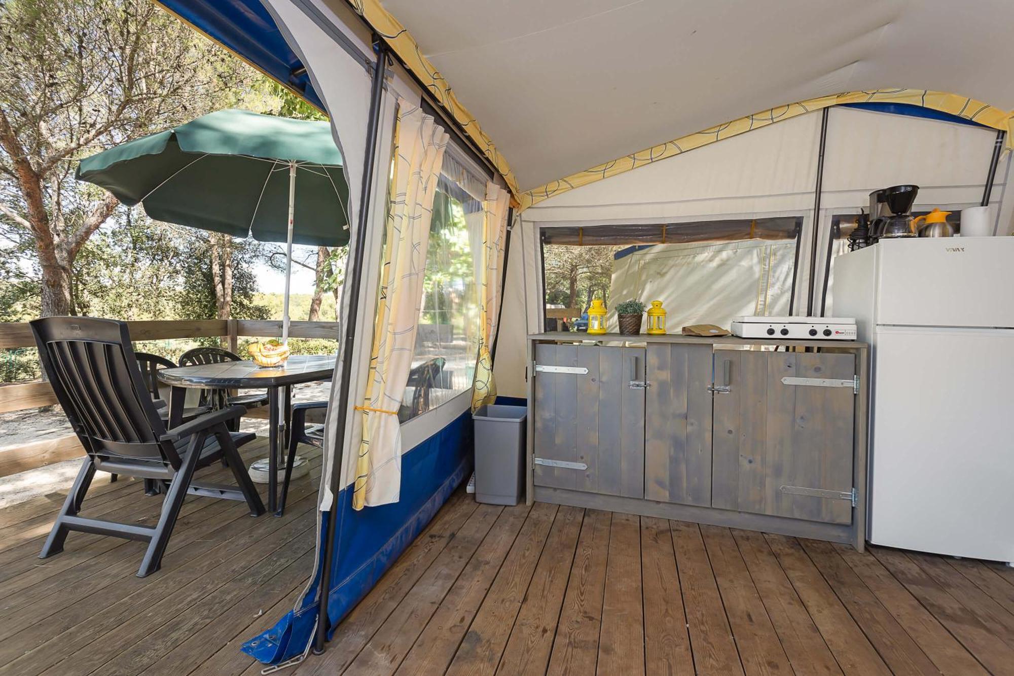 Easyatent Bungalow Tent Lanterna Červar-Porat Pokoj fotografie