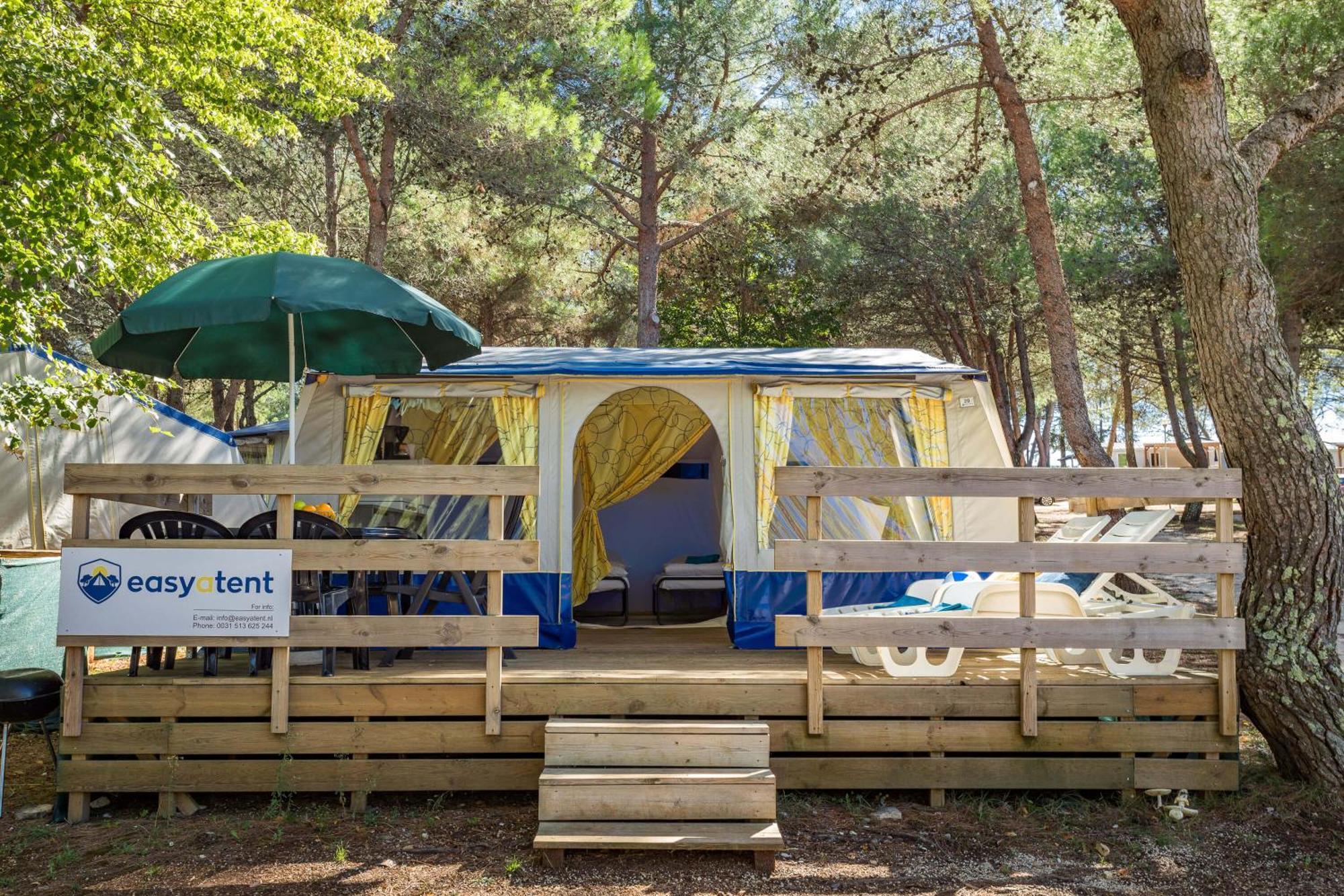 Easyatent Bungalow Tent Lanterna Červar-Porat Pokoj fotografie