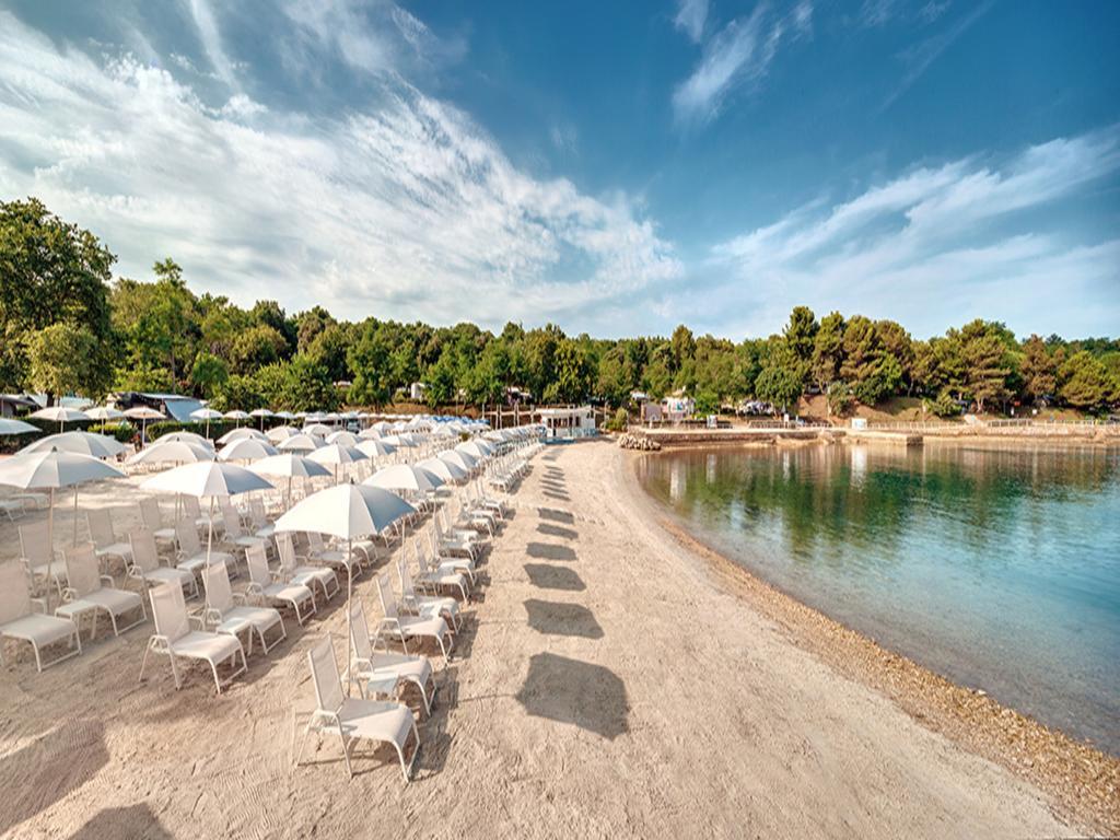 Easyatent Bungalow Tent Lanterna Červar-Porat Exteriér fotografie